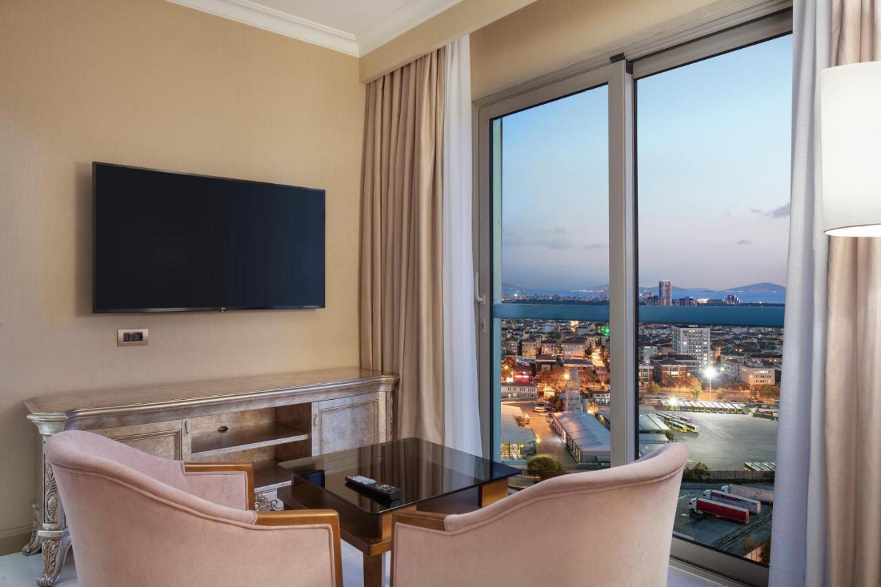 Doubletree By Hilton Istanbul Atasehir Hotel & Conference Centre Bagian luar foto
