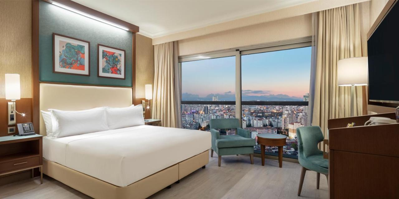Doubletree By Hilton Istanbul Atasehir Hotel & Conference Centre Bagian luar foto