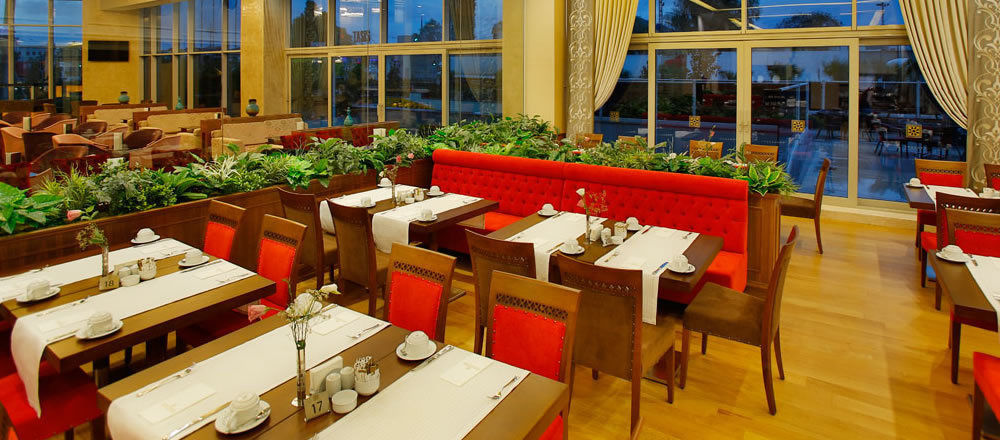 Doubletree By Hilton Istanbul Atasehir Hotel & Conference Centre Bagian luar foto